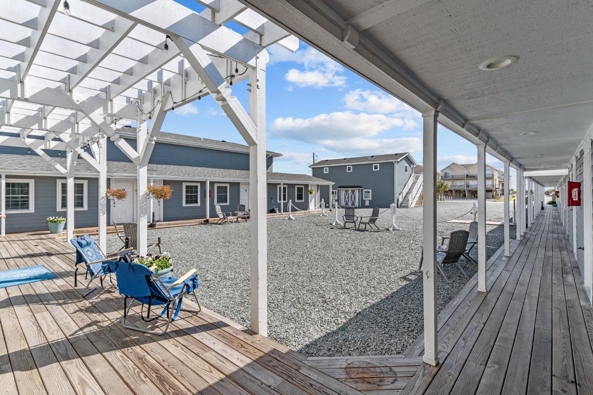 Loggerhead Inn And Suites Surf City Exteriör bild