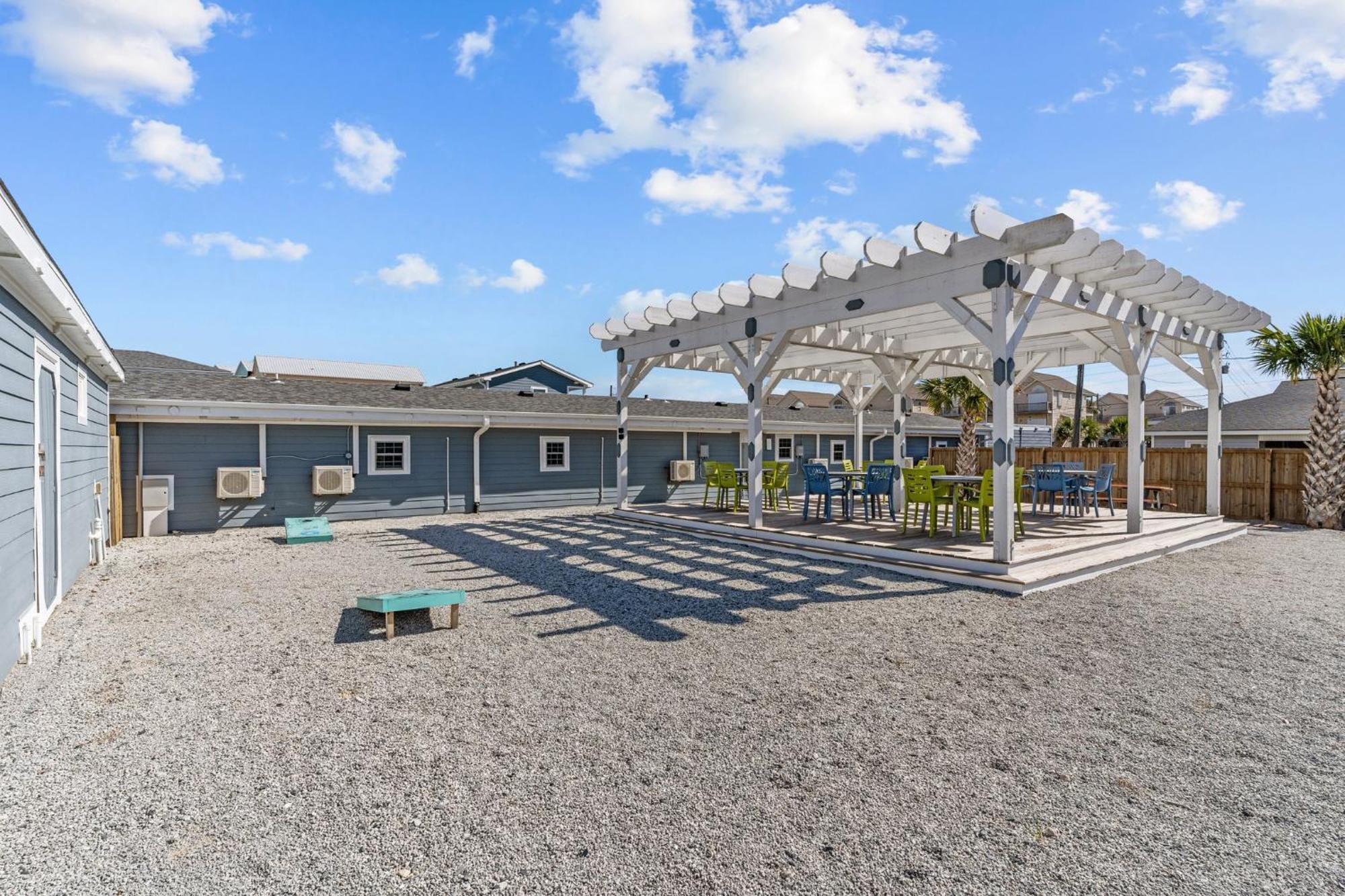 Loggerhead Inn And Suites Surf City Exteriör bild
