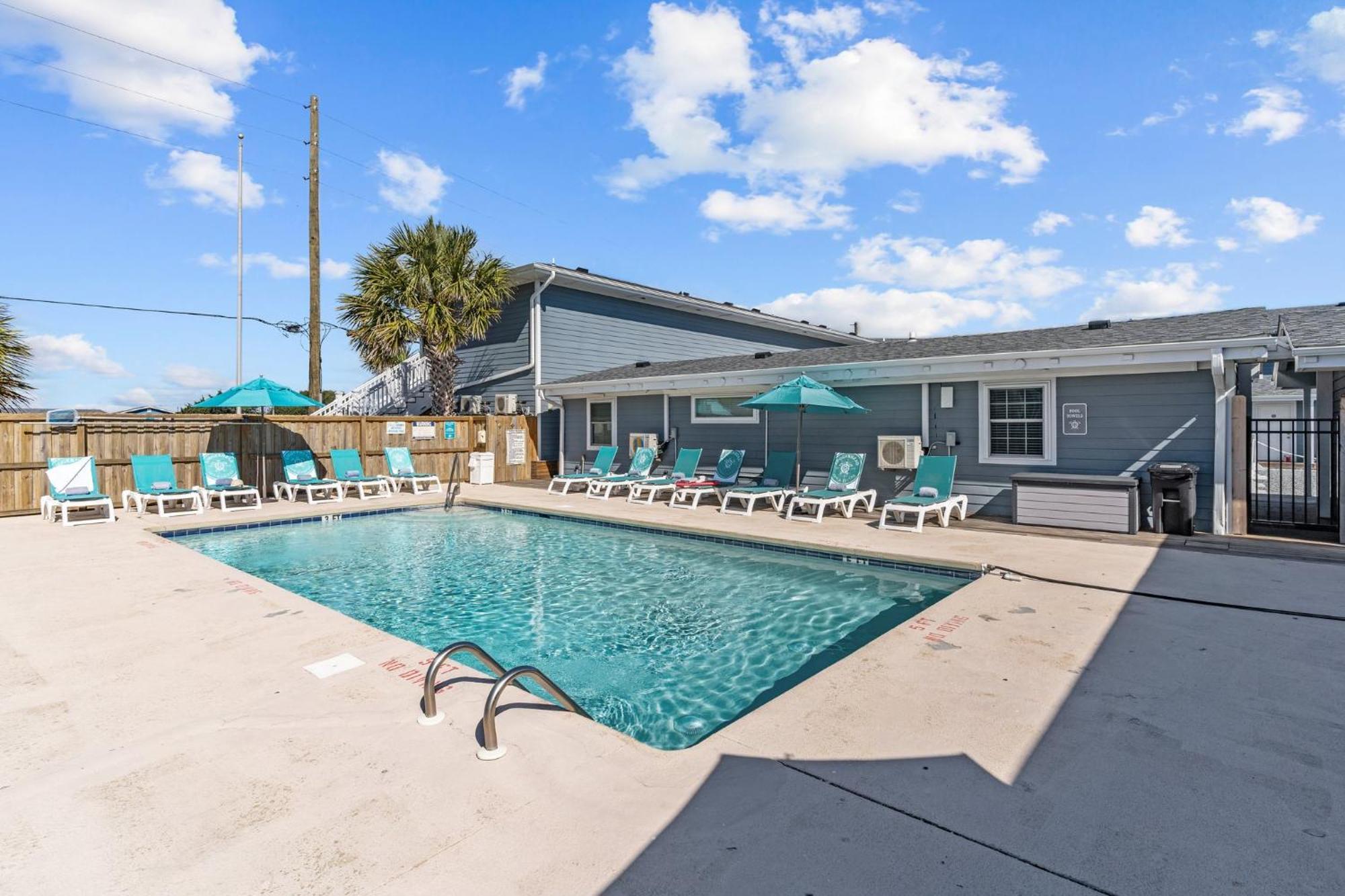 Loggerhead Inn And Suites Surf City Exteriör bild