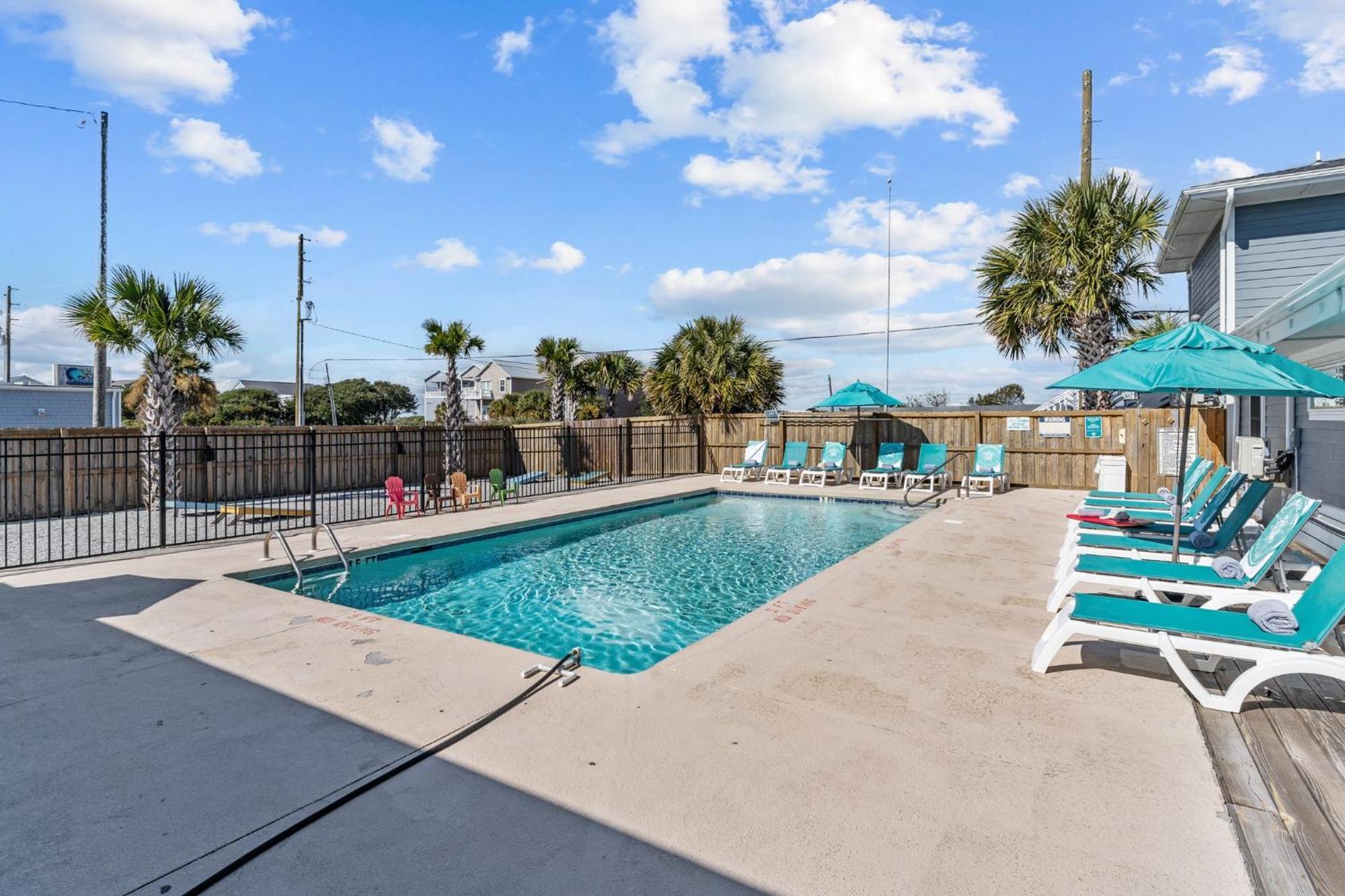 Loggerhead Inn And Suites Surf City Exteriör bild