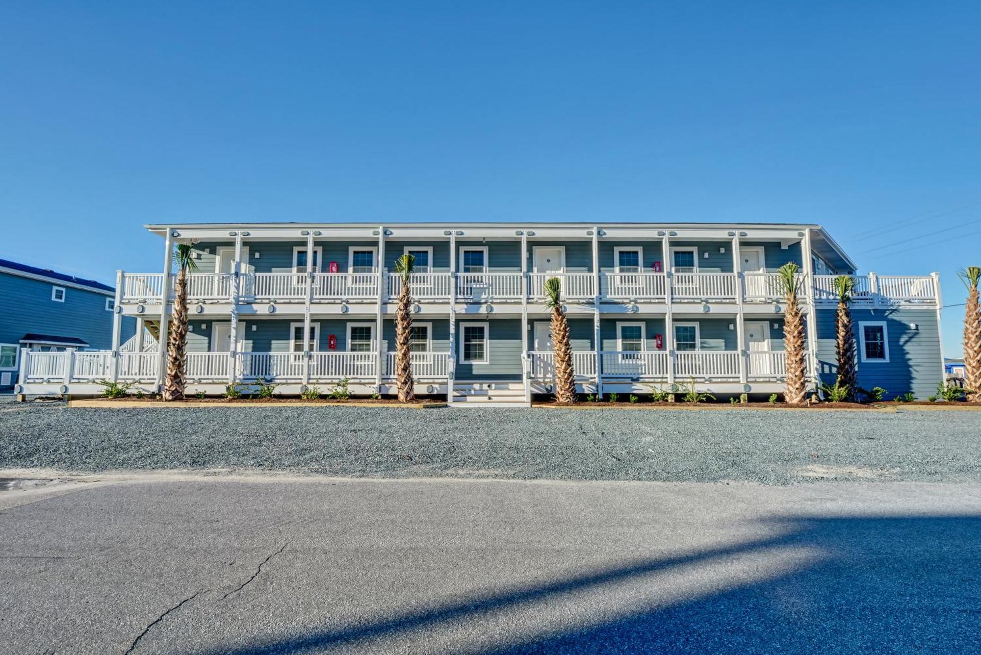 Loggerhead Inn And Suites Surf City Exteriör bild